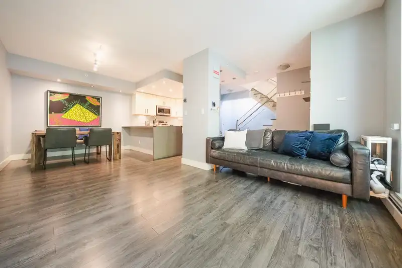 1021 EXPO BOULEVARD - photo 3 of 27