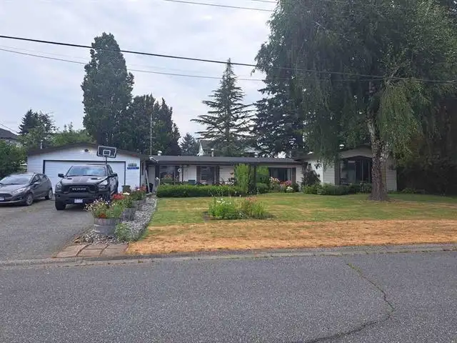 26523 28B AVENUE - photo 3 of 21