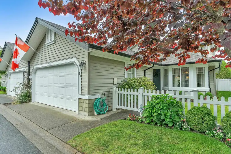 61 6488 168TH STREET - photo 1 of 40