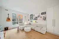 222 3131 MURRAY STREET - thumbnail 2