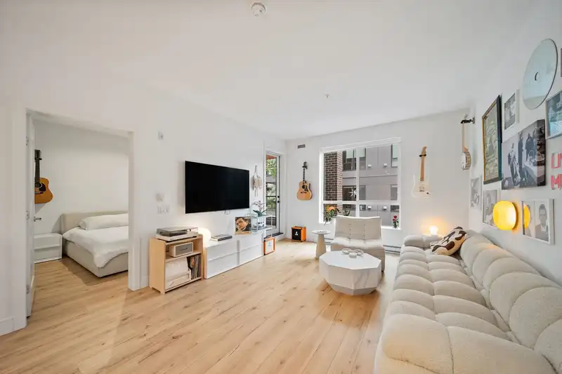 222 3131 MURRAY STREET - photo 3 of 40