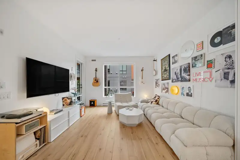 222 3131 MURRAY STREET - photo 4 of 40