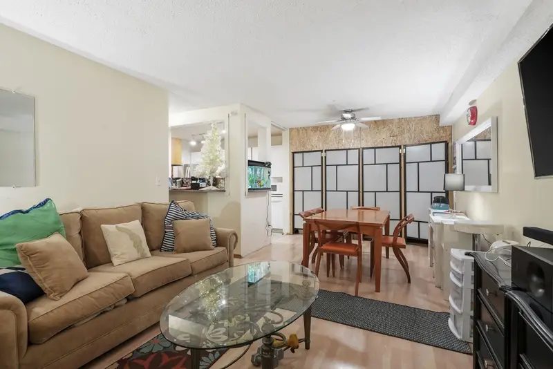 106 10626 151A STREET - photo 4 of 18