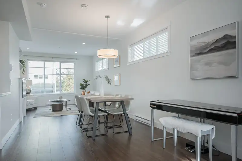 18 21150 76A AVENUE - photo 3 of 40