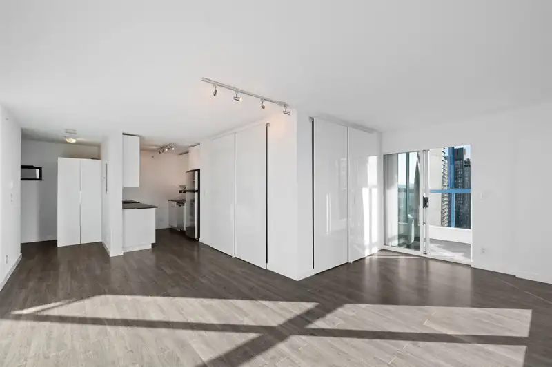 1202 1238 SEYMOUR STREET - photo 2 of 24