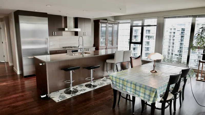 1503 7117 ELMBRIDGE WAY - photo 2 of 11