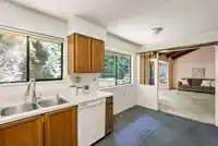 9156 NORUM CRESCENT - thumbnail 12
