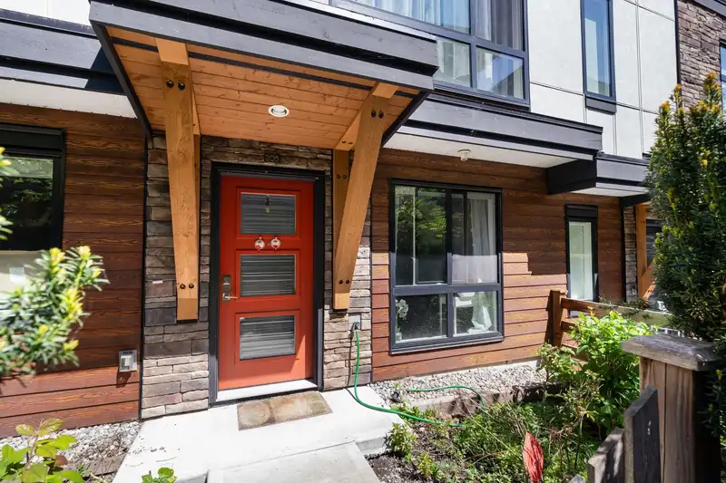 205 16488 64 AVENUE - photo 3 of 40