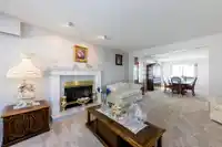 557 TEMPE CRESCENT - thumbnail 16