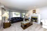 557 TEMPE CRESCENT - thumbnail 5