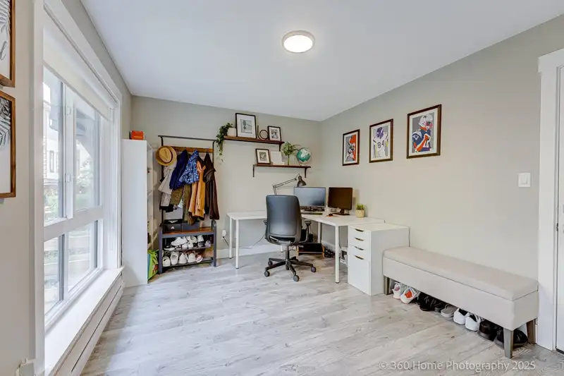 192 16488 64 AVENUE - photo 4 of 26