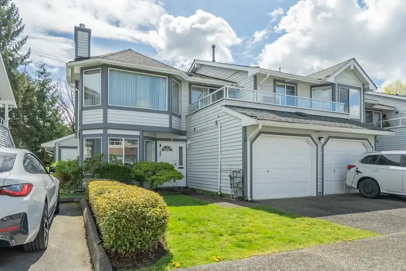 9 9255 122 STREET - photo 1 of 33