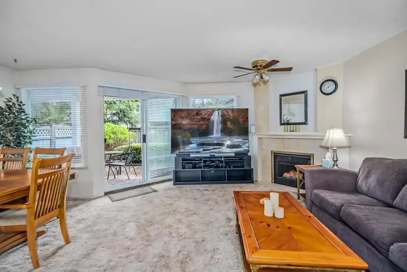 9 9255 122 STREET - photo 3 of 33