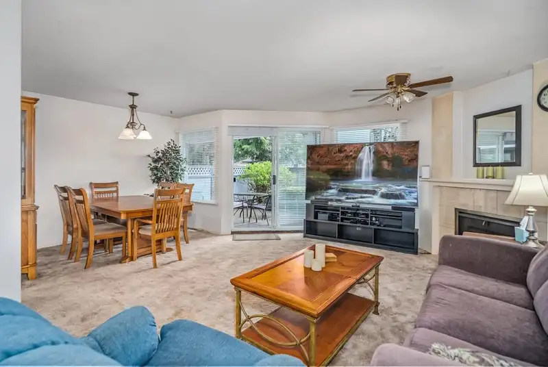 9 9255 122 STREET - photo 4 of 33