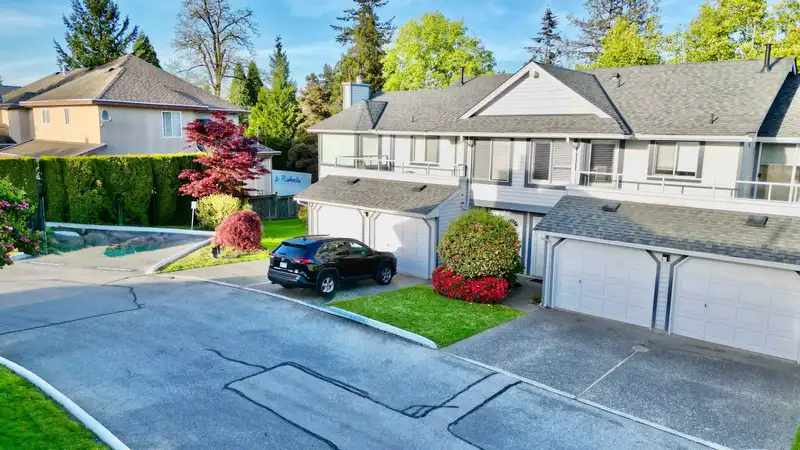 34 9265 122 STREET - photo 1 of 27
