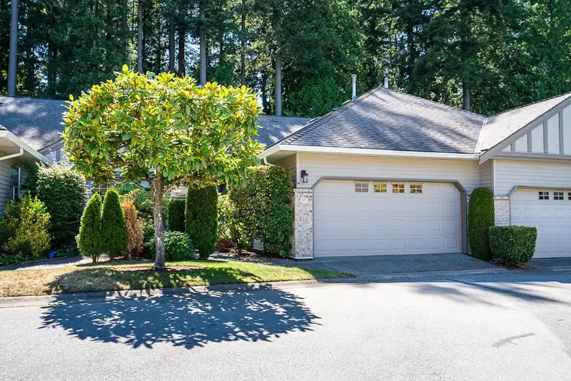 87 2533 152 STREET - photo 1 of 40
