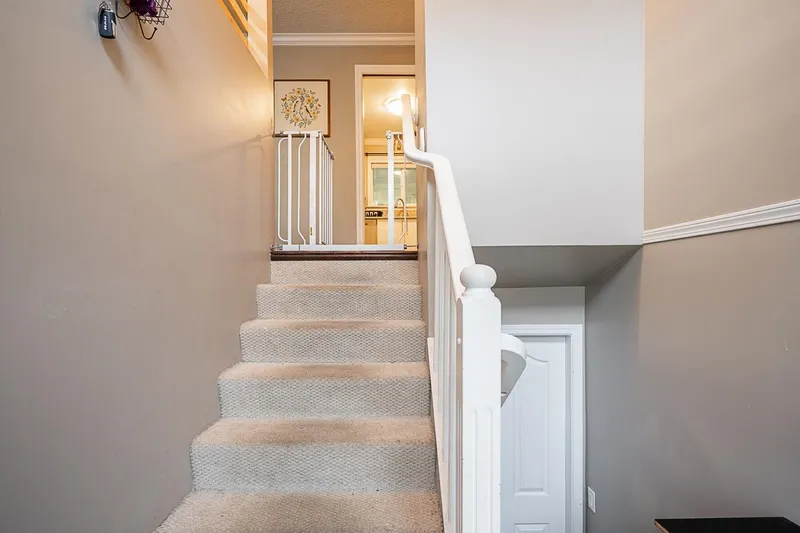 20510 48A AVENUE - photo 2 of 25