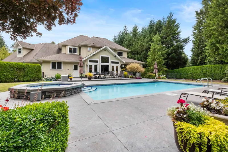 21949 6 AVENUE - photo 2 of 25