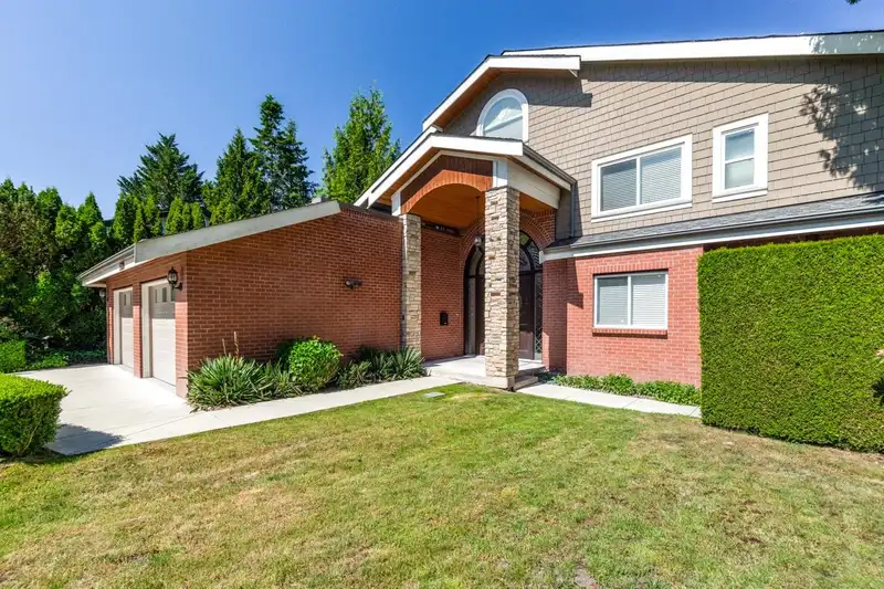 5420 ELWYN DRIVE - photo 3 of 37