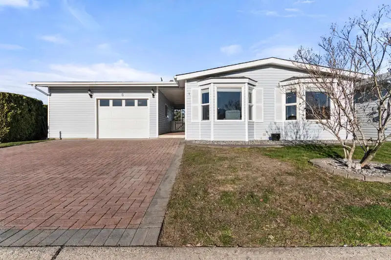 8 45918 KNIGHT ROAD - photo 2 of 37