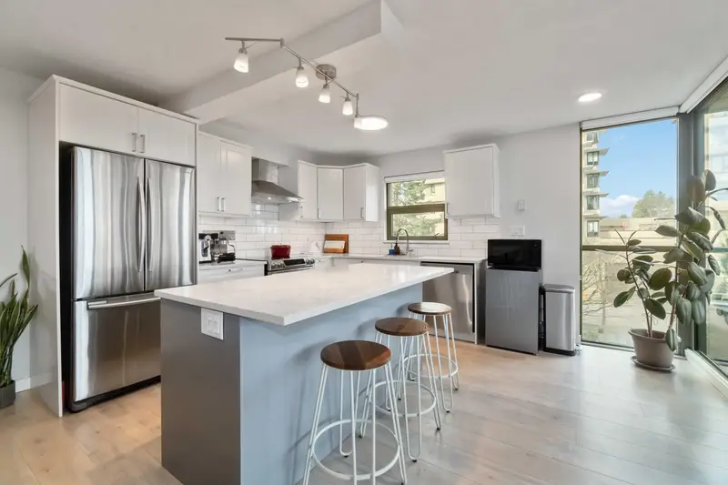 440 7288 ACORN AVENUE - photo 1 of 25