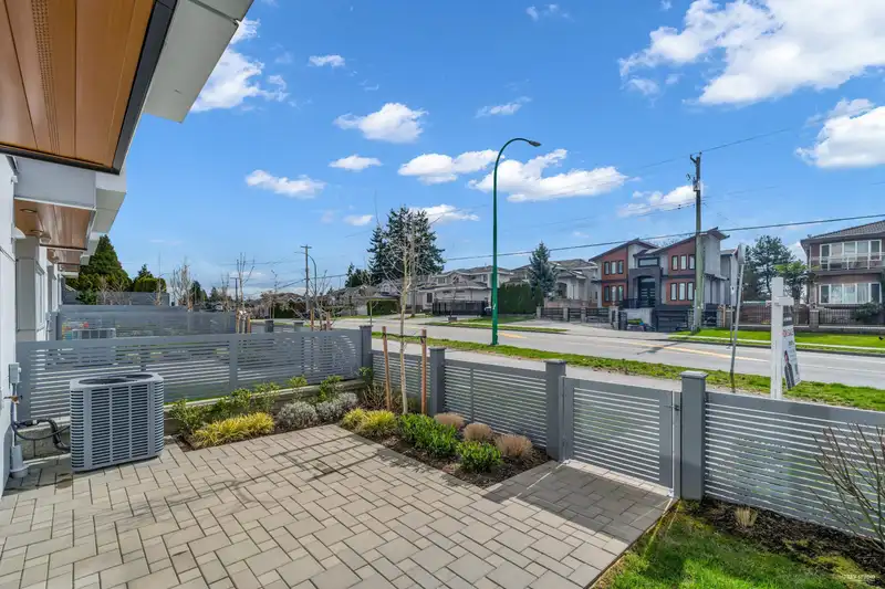 5603 RUMBLE STREET - photo 3 of 37