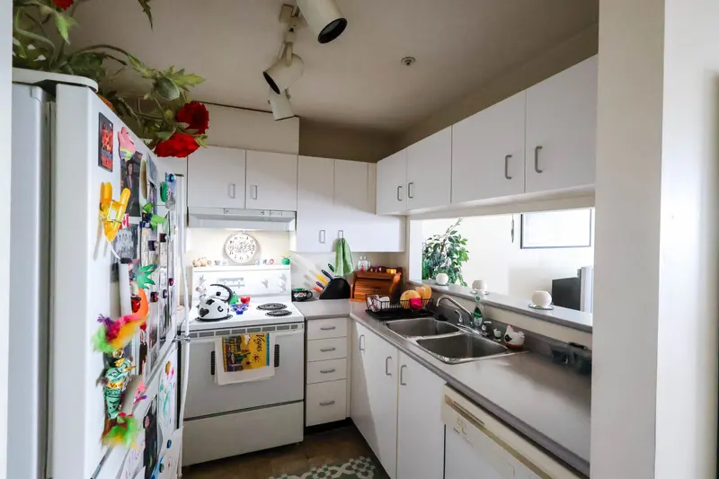 206 723 TWELFTH STREET - photo 2 of 12