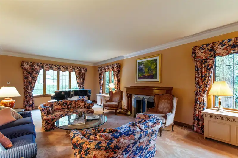 5376 MARGUERITE STREET - photo 4 of 25