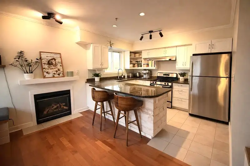 6 1233 MAIN STREET - photo 1 of 34