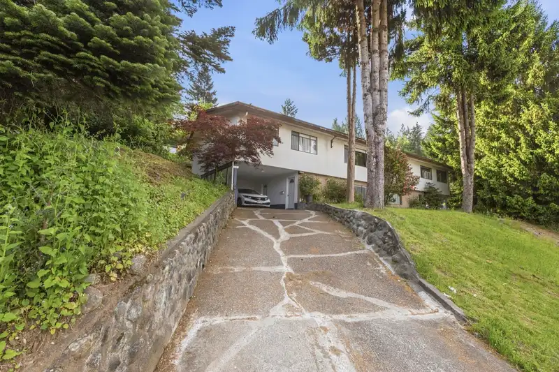 1941 CHARLES STREET - photo 2 of 33