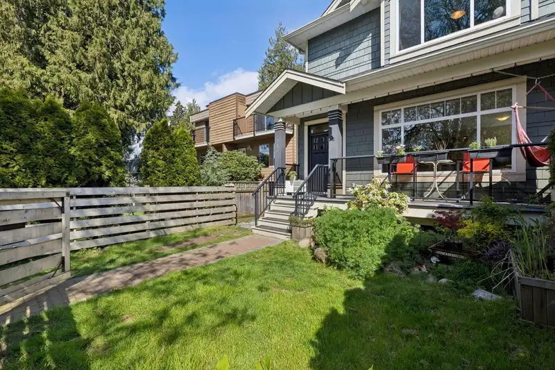 250 E 17TH STREET - photo 3 of 40