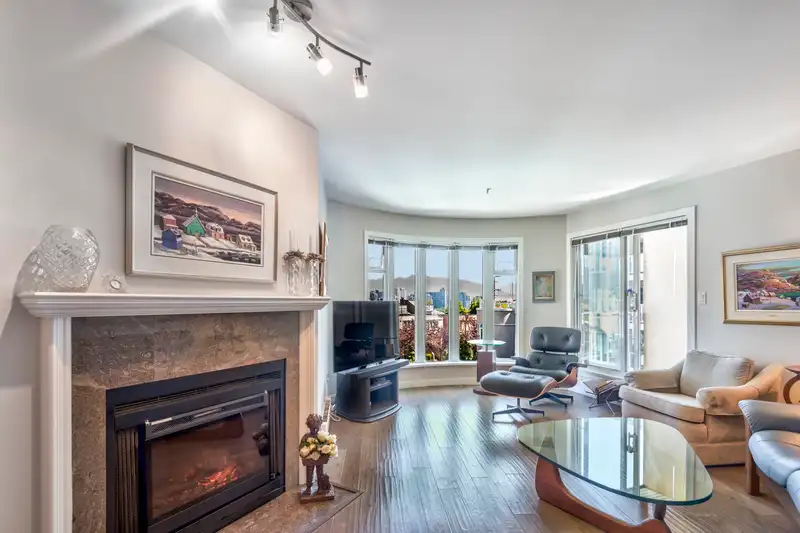 310 1236 W 8TH AVENUE - photo 4 of 34
