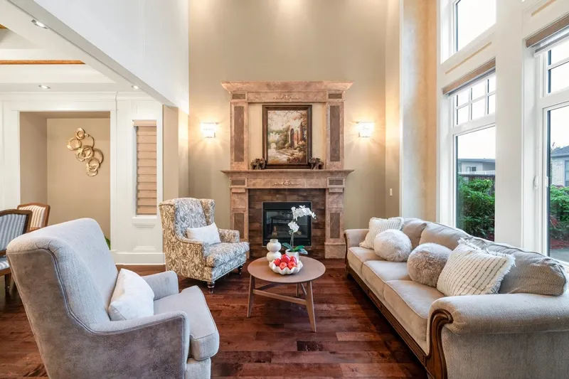 6331 BELLFLOWER DRIVE - photo 3 of 22