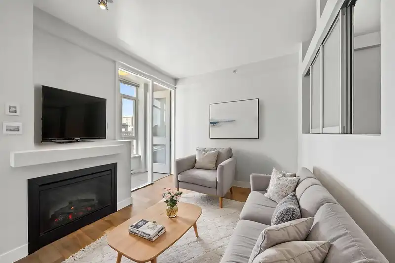 304 2055 YUKON STREET - photo 2 of 29