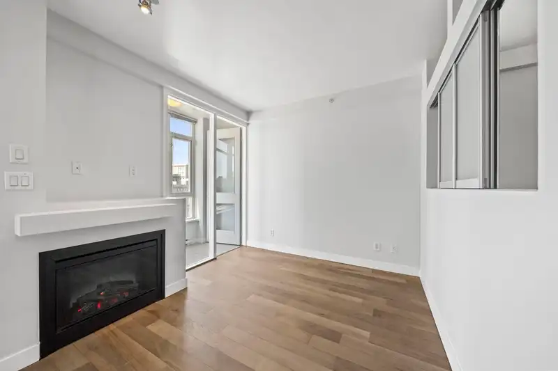 304 2055 YUKON STREET - photo 3 of 29