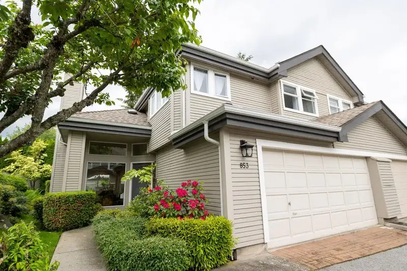 853 ROCHE POINT DRIVE - photo 1 of 40