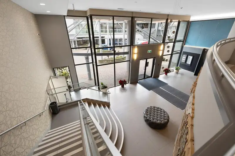 1701 1500 HOWE STREET - photo 3 of 9