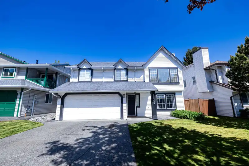 21559 93A AVENUE - photo 1 of 40