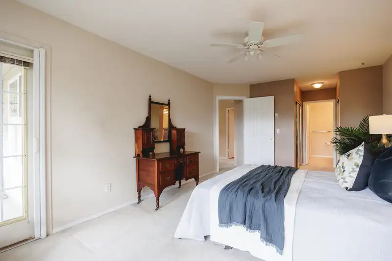 305 20381 96 AVENUE - photo 3 of 40