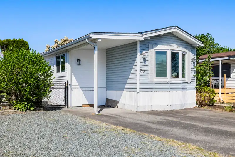 23 45640 WATSON ROAD - photo 1 of 33