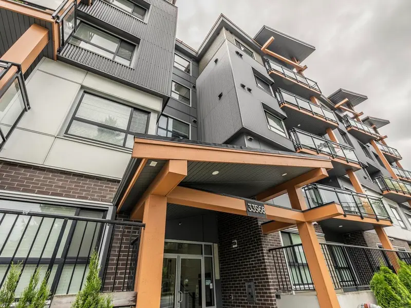 509 33568 GEORGE FERGUSON WAY - photo 2 of 25