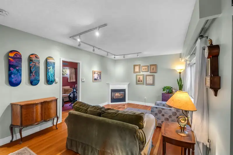 521 GARFIELD STREET - photo 3 of 36