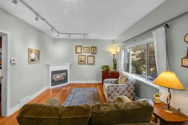 521 GARFIELD STREET - photo 4 of 36