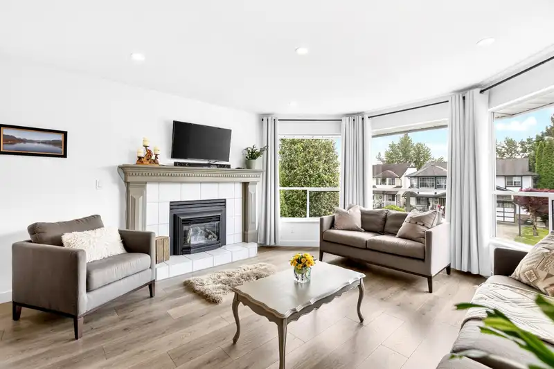 23239 116A AVENUE - photo 4 of 40