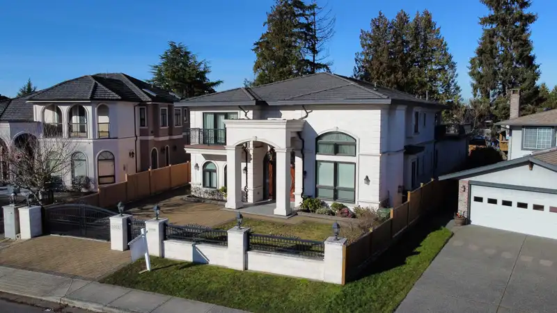 9331 GLENACRES DRIVE - photo 1 of 40