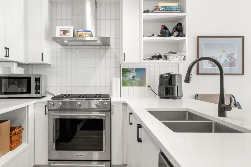 308 22226 BROWN AVENUE - photo 1 of 22