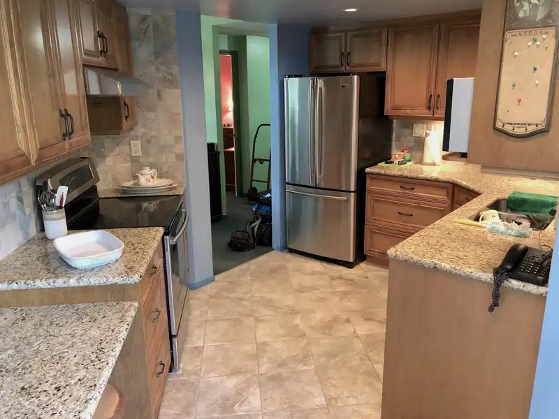 304 728 FARROW STREET - photo 4 of 25
