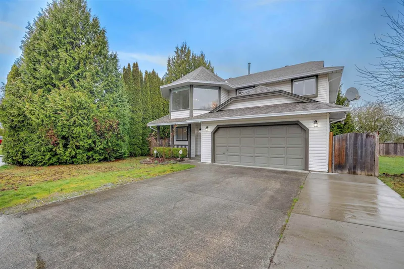 23003 REID AVENUE - photo 2 of 25