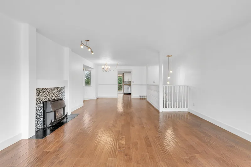 23003 REID AVENUE - photo 4 of 25