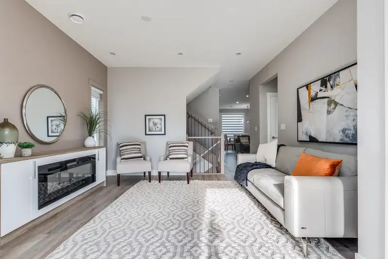 3427 VICTORIA DRIVE - photo 3 of 40